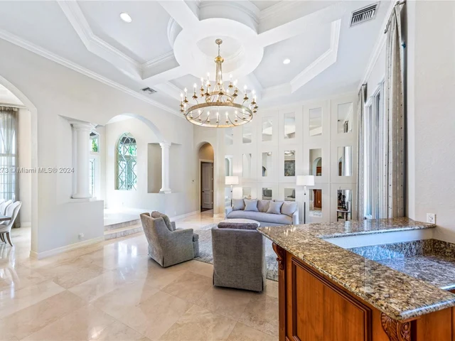 15093 SW 16th St, Davie FL 33326