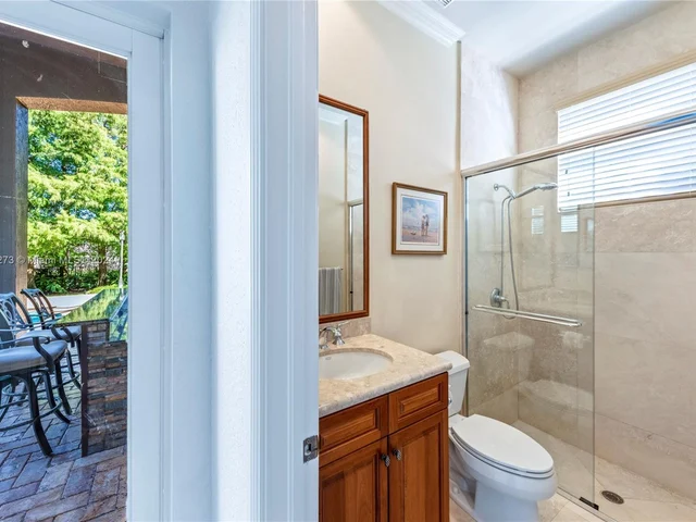 15093 SW 16th St, Davie FL 33326