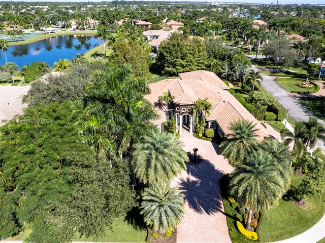 15093 SW 16th St, Davie FL 33326