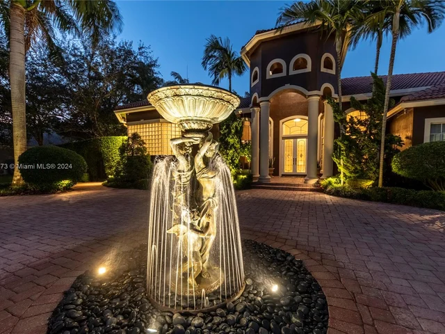 15093 SW 16th St, Davie FL 33326