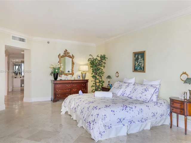 21150 NE 38th Ave # 1804, Miami FL 33180