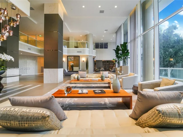 21150 NE 38th Ave # 1804, Miami FL 33180