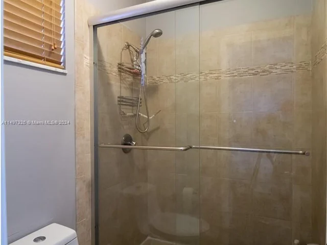 4287 S Pine Island Rd, Davie FL 33328