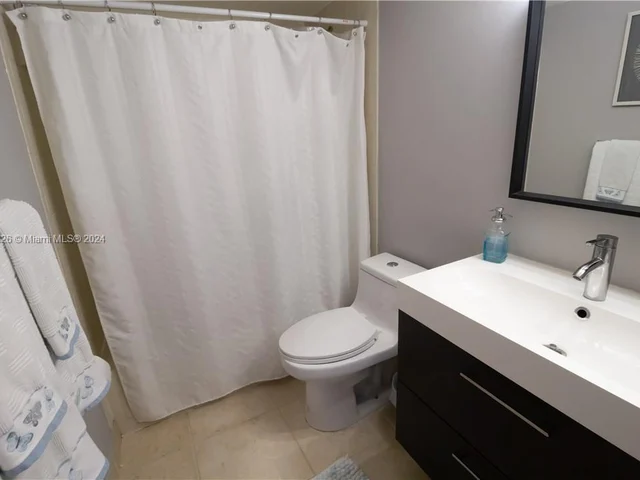 4287 S Pine Island Rd, Davie FL 33328