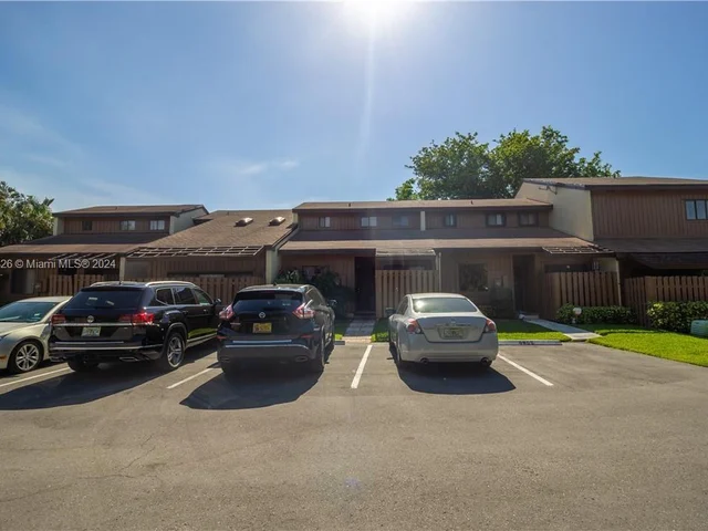 4287 S Pine Island Rd, Davie FL 33328