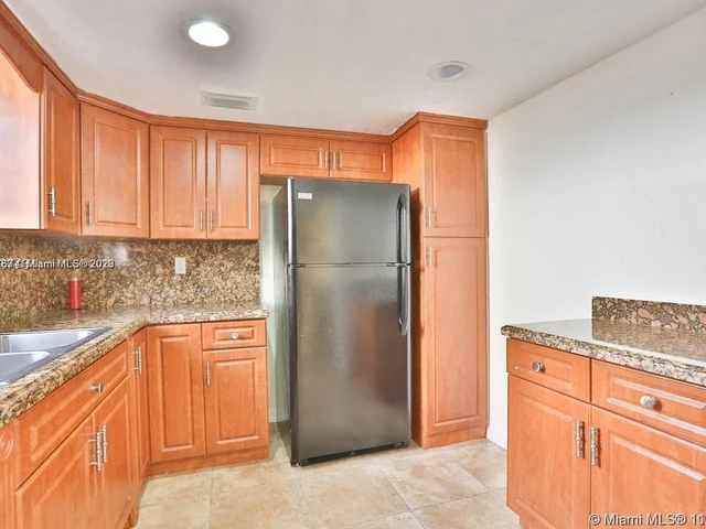 9100 SW 73rd St, Miami FL 33173