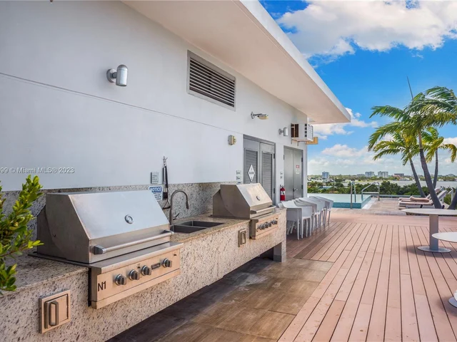 9940 W Bay Harbor Dr, Bay Harbor Islands FL 33154