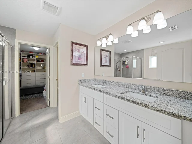 426 BLOOMFIELD DR, Kissimmee FL 34758