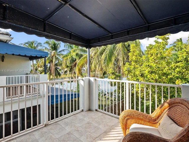 6014 SW 160th Ave, Miami FL 33193