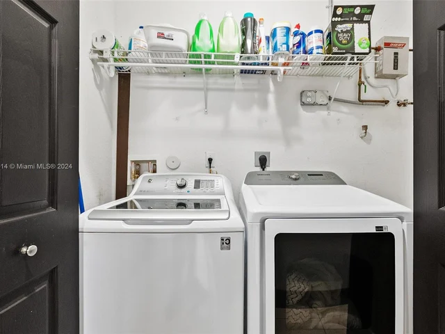 6014 SW 160th Ave, Miami FL 33193