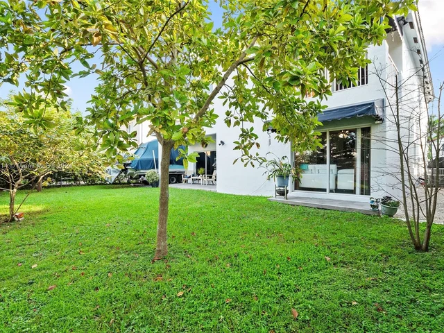 6014 SW 160th Ave, Miami FL 33193