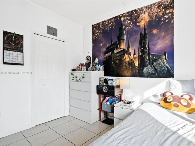 6014 SW 160th Ave, Miami FL 33193