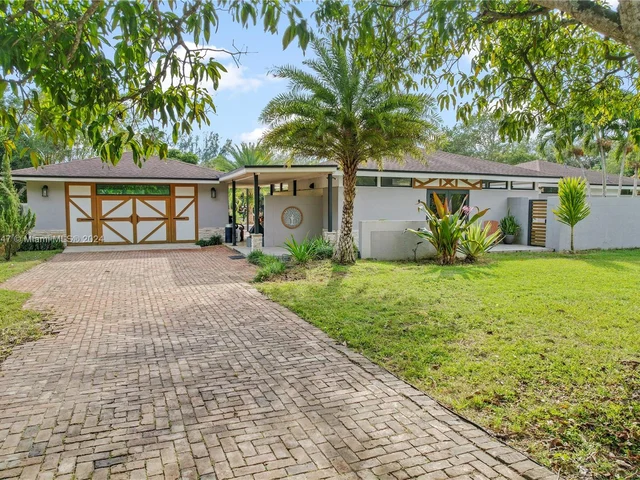 19450 SW 234th St, Homestead FL 33031