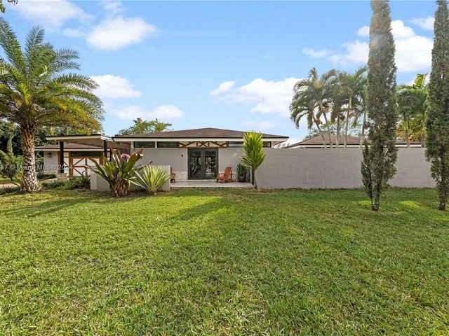 19450 SW 234th St, Homestead FL 33031