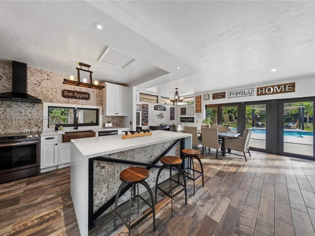 19450 SW 234th St, Homestead FL 33031