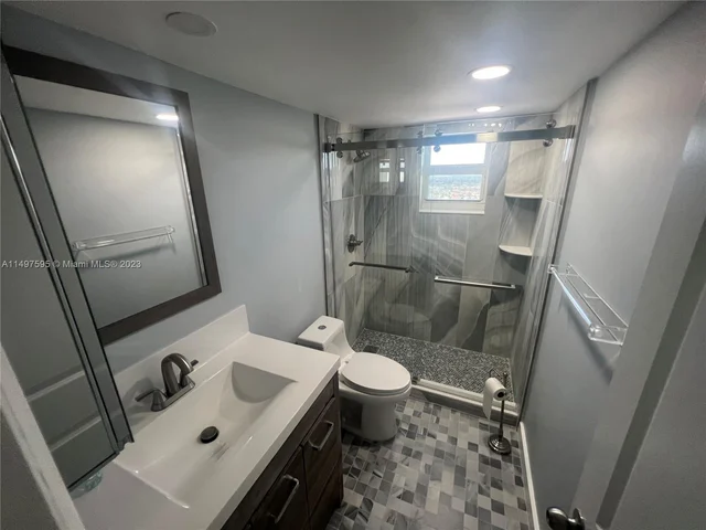 2101 S Ocean Dr # 2007, Hollywood FL 33019