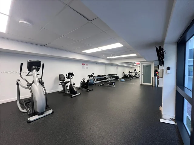 2101 S Ocean Dr # 2007, Hollywood FL 33019