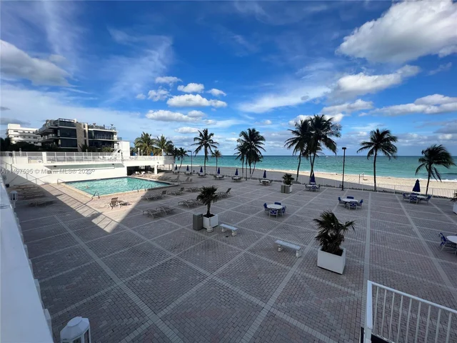 2101 S Ocean Dr # 2007, Hollywood FL 33019