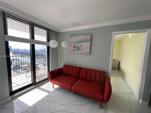 2101 S Ocean Dr # 2007, Hollywood FL 33019