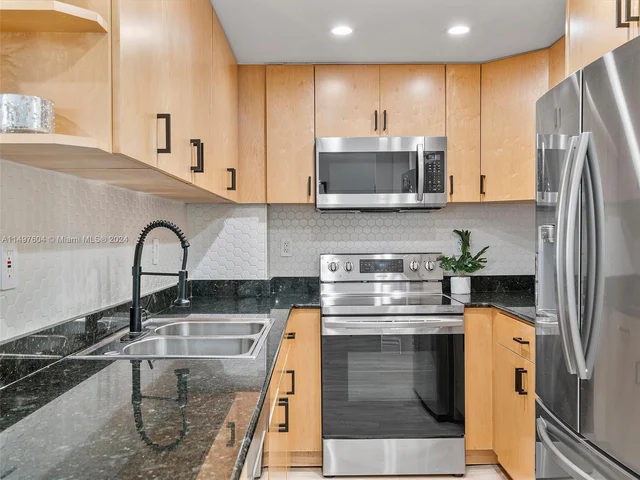 10350 W Bay Harbor Dr # 4H, Bay Harbor Islands FL 33154