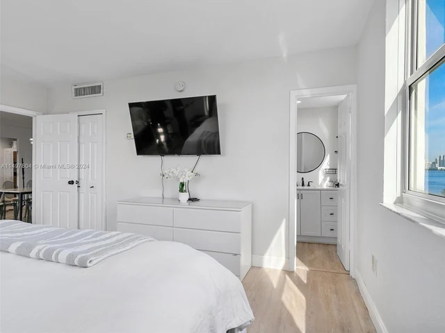 10350 W Bay Harbor Dr # 4H, Bay Harbor Islands FL 33154