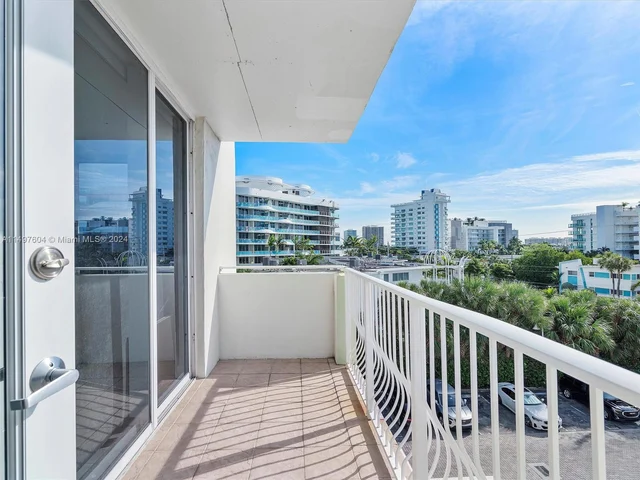 10350 W Bay Harbor Dr # 4H, Bay Harbor Islands FL 33154