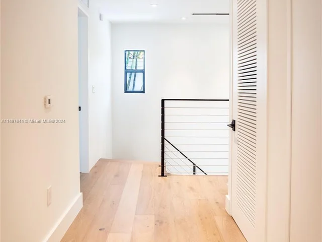 4321 Alton Rd, Miami Beach FL 33140