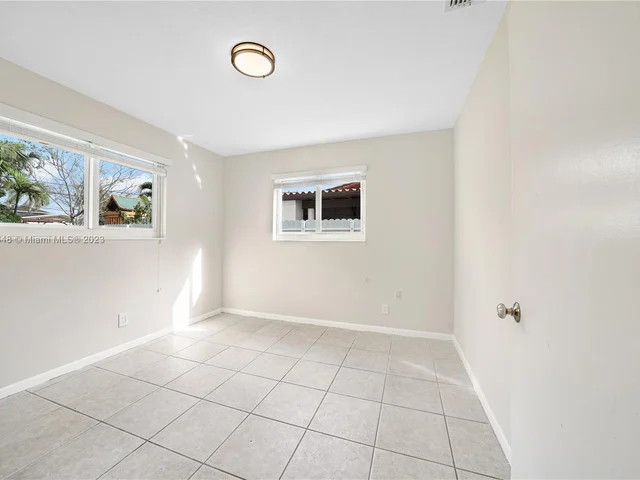 1739 W 79th St, Hialeah FL 33014