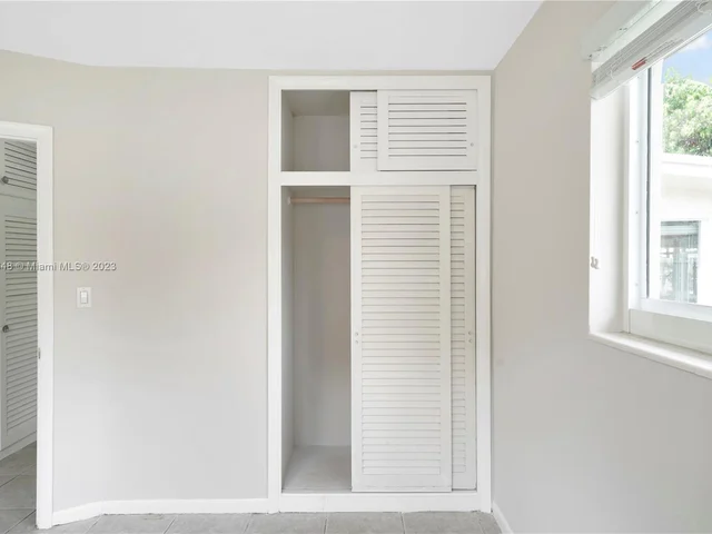 1739 W 79th St, Hialeah FL 33014