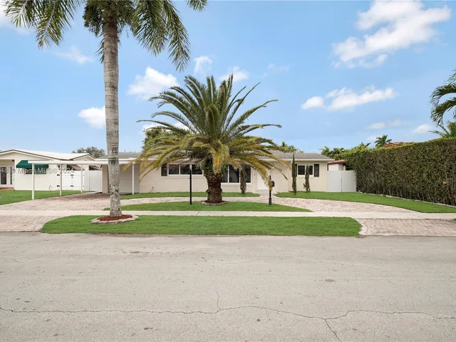 1739 W 79th St, Hialeah FL 33014