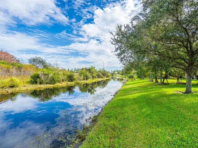 14909 SW 54th St, Miramar FL 33027