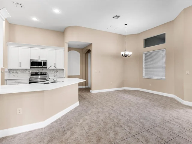 14909 SW 54th St, Miramar FL 33027