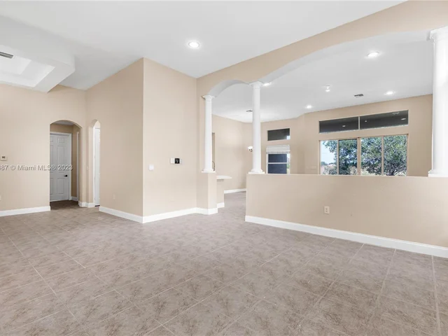 14909 SW 54th St, Miramar FL 33027