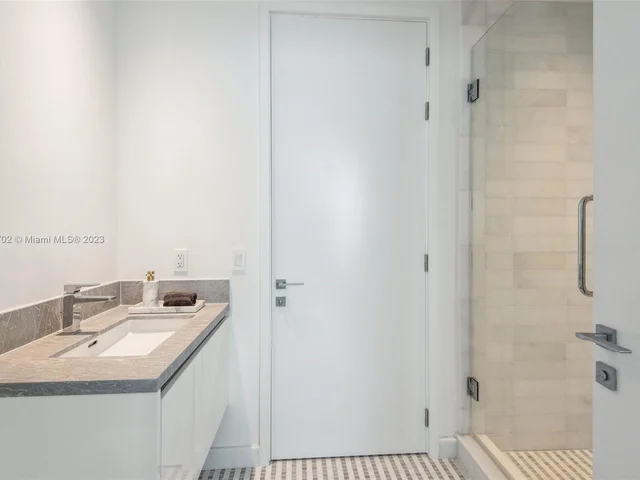 700 NE 26 Terrace # 4406, Miami FL 33137