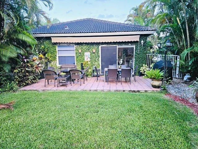 4123 Sapphire Bnd, Weston FL 33331