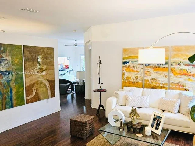 4123 Sapphire Bnd, Weston FL 33331