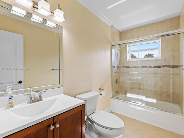 2740 SW 110th Ave, Miami FL 33165