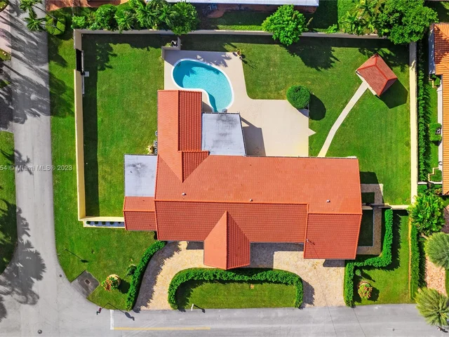 2740 SW 110th Ave, Miami FL 33165