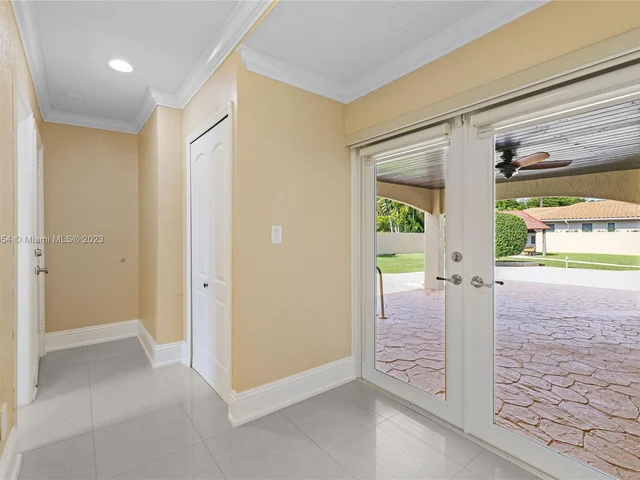 2740 SW 110th Ave, Miami FL 33165