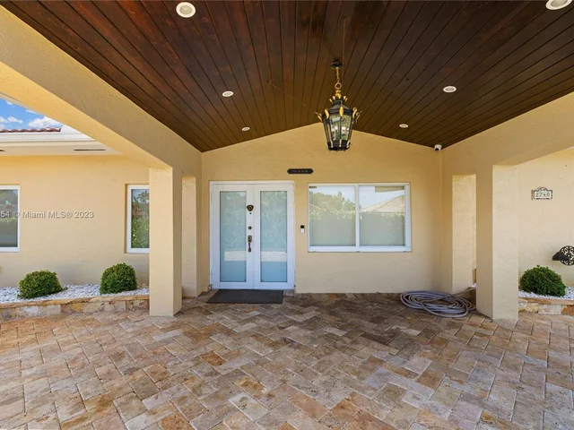 2740 SW 110th Ave, Miami FL 33165