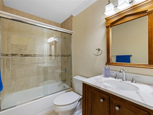 2740 SW 110th Ave, Miami FL 33165