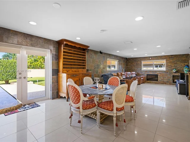 2740 SW 110th Ave, Miami FL 33165