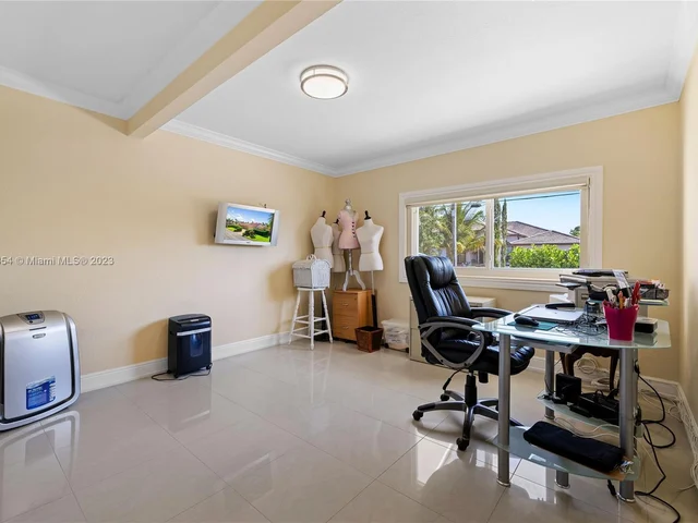 2740 SW 110th Ave, Miami FL 33165