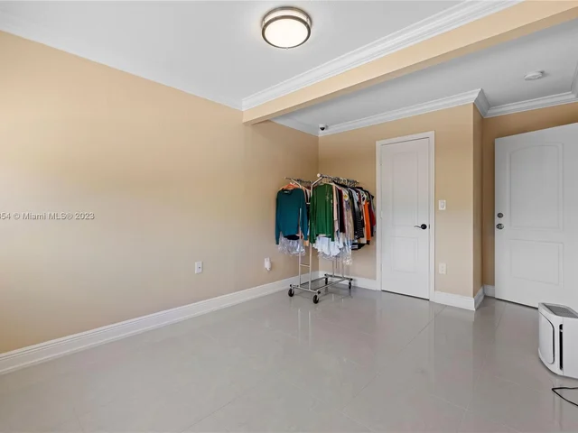 2740 SW 110th Ave, Miami FL 33165