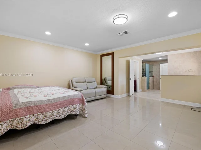 2740 SW 110th Ave, Miami FL 33165