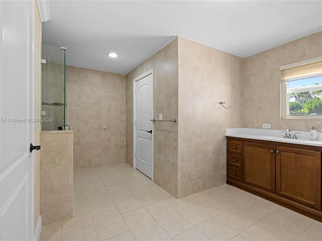 2740 SW 110th Ave, Miami FL 33165