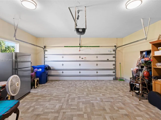 2740 SW 110th Ave, Miami FL 33165