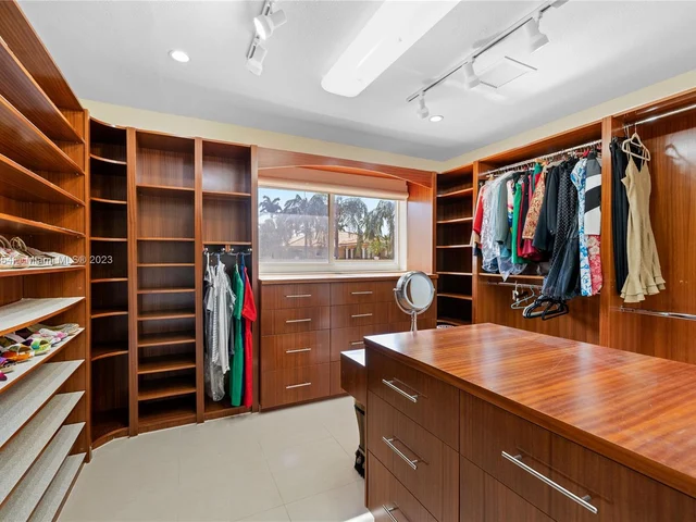 2740 SW 110th Ave, Miami FL 33165