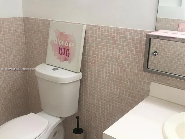 1747 Rodman St # 308, Hollywood FL 33020