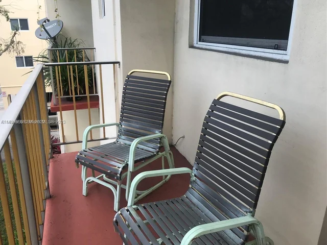 1747 Rodman St # 308, Hollywood FL 33020